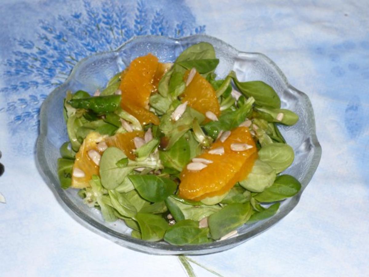 Feldsalat mit Grapefruit und Sonnenblumenkernen nach Patricias Art - Rezept