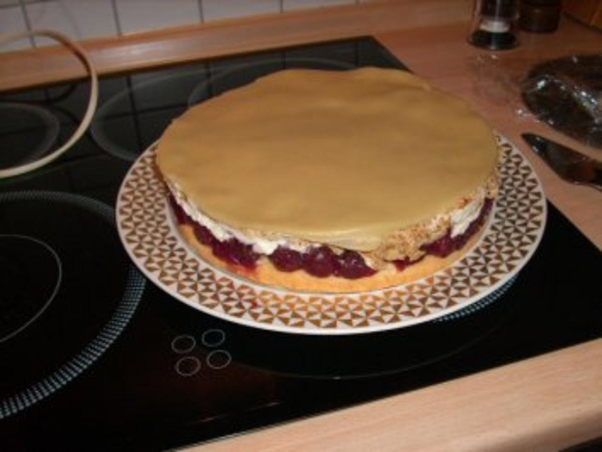 Korkant- Marzipan- Torte - Rezept - Bild Nr. 3