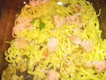 Nudel - Tortelloni - Auflauf mit Lachs und Tomaten - Rezept - Bild Nr. 2