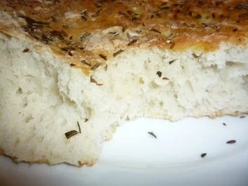 Rezept: Fladenbrot mit Rosmarin und Kreuzkümmel Bild Nr. 3 Fladenbrot mit Rosmarin und Kreuzkümmel - Rezept - Bild Nr. 3