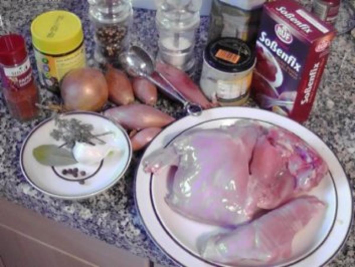 geschmorte Kaninchenkeulen mit Schalottenzwiebelsauce - Rezept - Bild Nr. 2