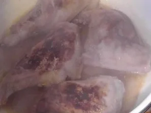 geschmorte Kaninchenkeulen mit Schalottenzwiebelsauce - Rezept - Bild Nr. 3