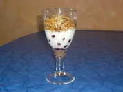 Sauerkirsch-Frischkäse-Dessert - Rezept