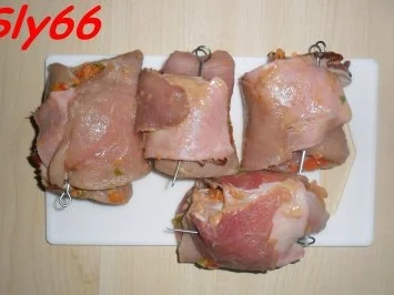 Rezept: Fleischgerichte:Rouladen nach Sly`s Art Bild Nr. 11 Fleischgerichte:Rouladen nach Sly`s Art - Rezept - Bild Nr. 11