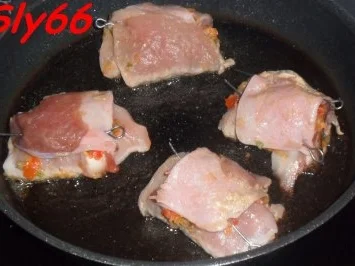 Rezept: Fleischgerichte:Rouladen nach Sly`s Art Bild Nr. 13 Fleischgerichte:Rouladen nach Sly`s Art - Rezept - Bild Nr. 13