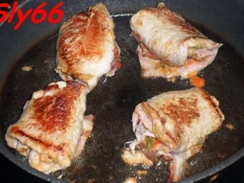 Rezept: Fleischgerichte:Rouladen nach Sly`s Art Bild Nr. 14 Fleischgerichte:Rouladen nach Sly`s Art - Rezept - Bild Nr. 14