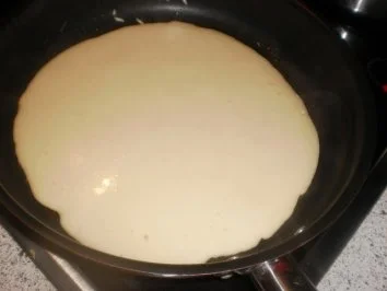 Rezept: Crêpes mit Kiwisauce Bild Nr. 6 Crêpes mit Kiwisauce - Rezept - Bild Nr. 6