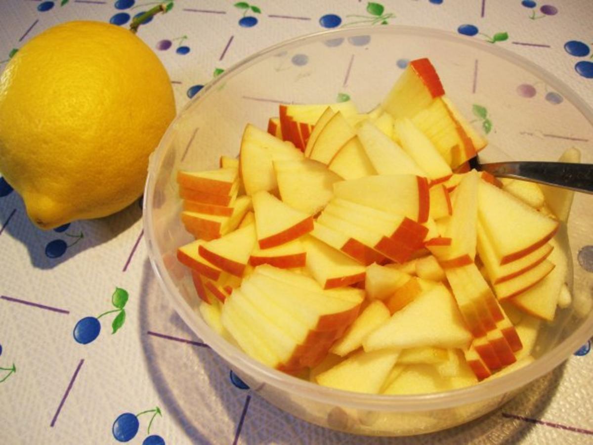 Salat mit Apfel, Lauch und Ananas - Rezept - Bild Nr. 3