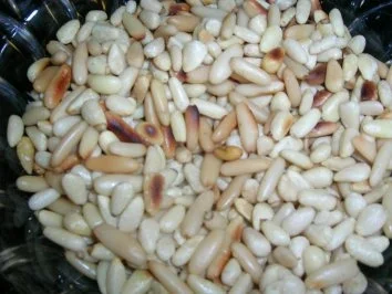 Pilz-Pesto-Ricotta ( ich habe es als  Fülle für meine Tintenfischtuben verwandt) schmeckt - Rezept - Bild Nr. 4