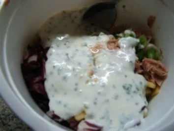 Rezept: Radiccio.Chicoree-Thunfischsalat Bild Nr. 2 Radiccio.Chicoree-Thunfischsalat - Rezept - Bild Nr. 2