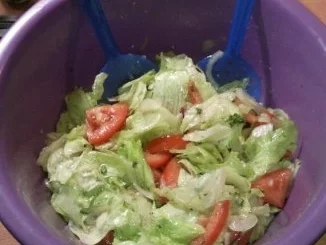 Cevapcici mit Pommes und Salat - Rezept - Bild Nr. 8