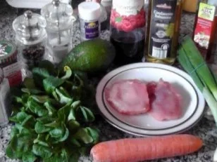 Rezept: bunter Feldsalat mit warmen Putenstreifen.... Bild Nr. 2 bunter Feldsalat mit warmen Putenstreifen.... - Rezept - Bild Nr. 2