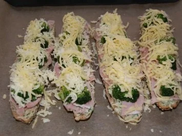 Rezept: Kornspitz mit Schinken und Brokkoli mit Käse überbacken Bild Nr. 2 Kornspitz mit Schinken und Brokkoli mit Käse überbacken - Rezept - Bild Nr. 2