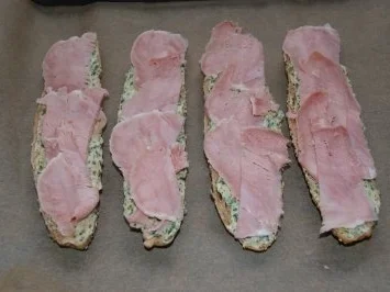 Rezept: Kornspitz mit Schinken und Brokkoli mit Käse überbacken Bild Nr. 4 Kornspitz mit Schinken und Brokkoli mit Käse überbacken - Rezept - Bild Nr. 4