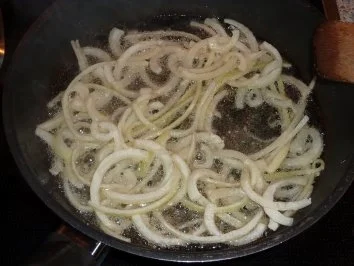 Rezept: Beilage: Kartoffelpüree mit Zwiebelstroh und Schinken Bild Nr. 7 Beilage: Kartoffelpüree mit Zwiebelstroh und Schinken - Rezept - Bild Nr. 7