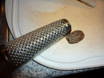 Rezept: Beilage: Kartoffelpüree mit Zwiebelstroh und Schinken Bild Nr. 10 Beilage: Kartoffelpüree mit Zwiebelstroh und Schinken - Rezept - Bild Nr. 10