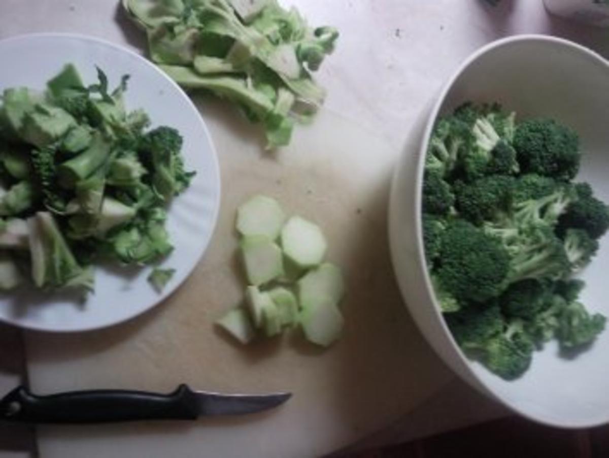 Broccoli-Zwiebel-Paprika-Gemüse - Rezept - Bild Nr. 2