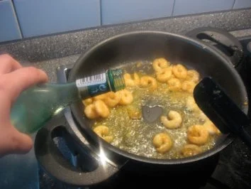 Makkaroni mit Garnelen, Curry, Sahnesoße - Rezept - Bild Nr. 10