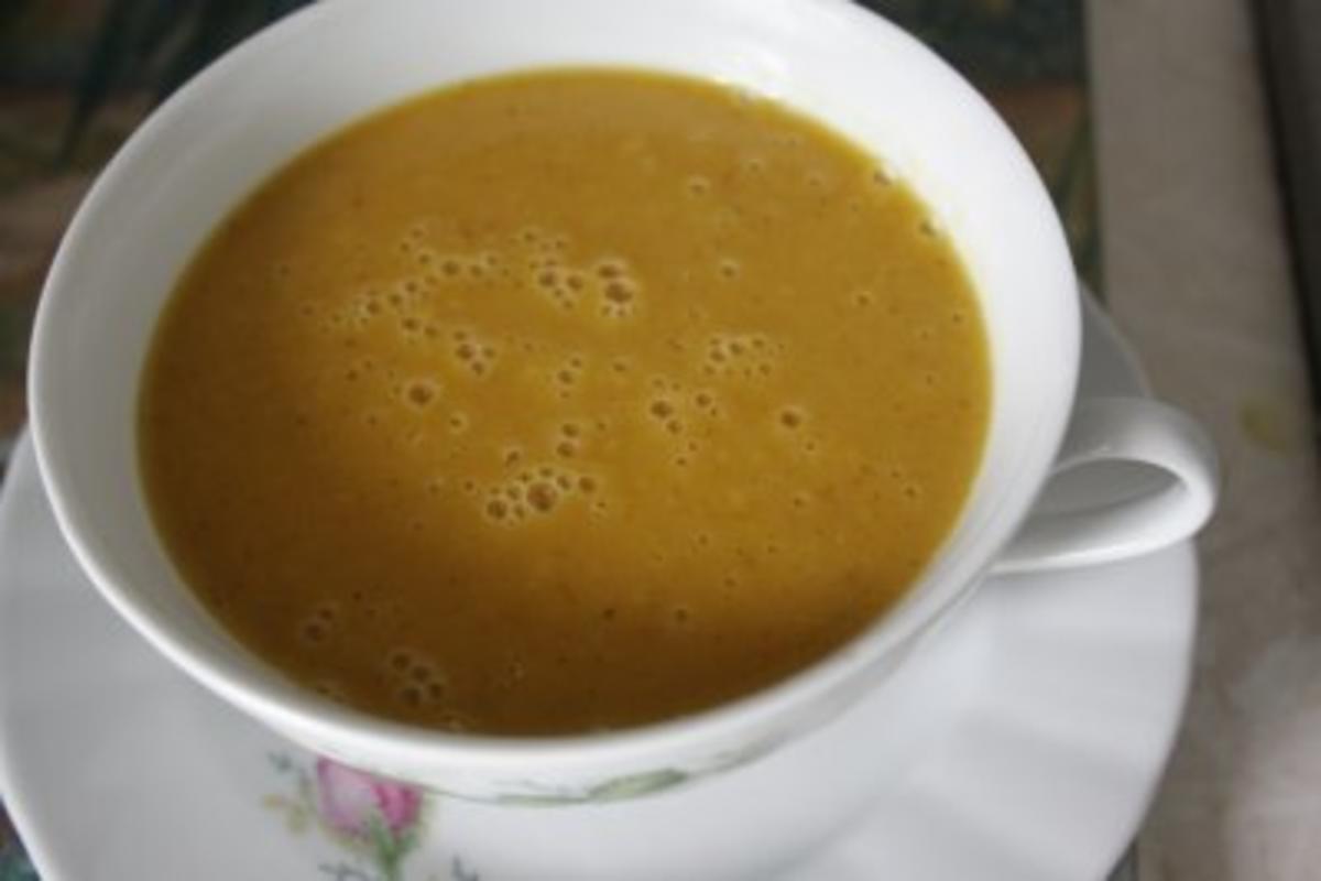 Kürbiscreme-Suppe mit Apfel - Rezept