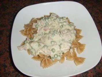Vollkornfarfalle mit Frischkäsesauce - Rezept