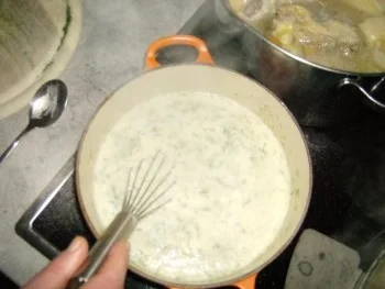 Rezept: Dillsoße Dillsoße - Rezept