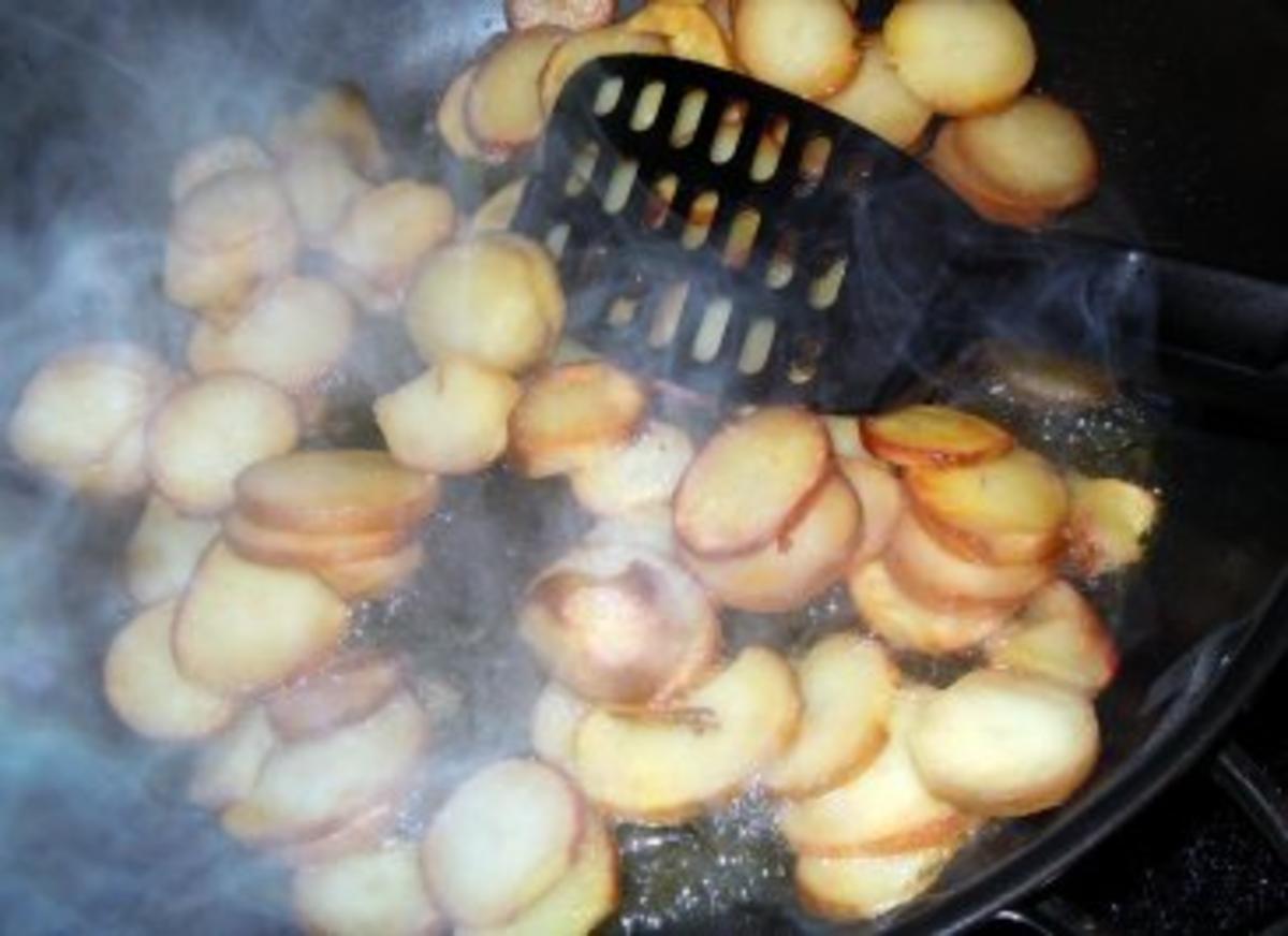 Hähnchenbrust unter Korianderkruste mit Paprikagemüse und Knoblauchkartoffeln - Rezept - Bild Nr. 7