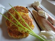 Käse Rösti  mit geräuchertem Saibling - Rezept
