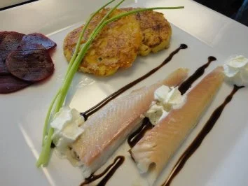 Käse Rösti  mit geräuchertem Saibling - Rezept - Bild Nr. 2