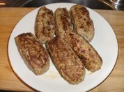 Gefüllte Hackröllchen ...mit Feta und Peperoni - Rezept