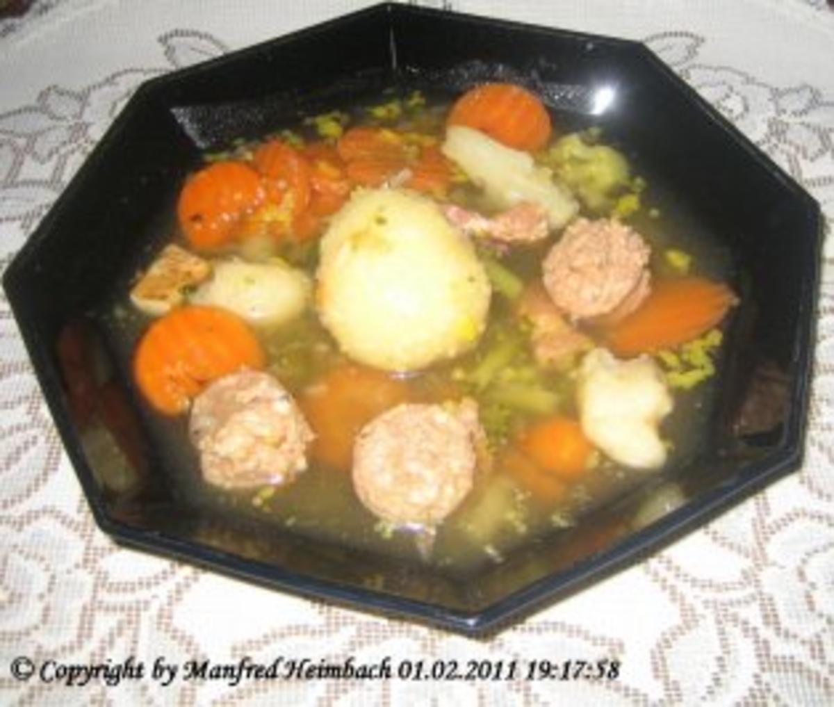 Suppen – klare Gemüsesuppe mit Miniknödel und Speck a’la Manfred - Rezept