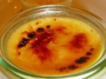 Crème Brûlée aus Ziegenkäse - Rezept