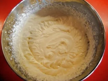 Rezept: Sahnequark mit Sauerkirschen Bild Nr. 3 Sahnequark mit Sauerkirschen - Rezept - Bild Nr. 3