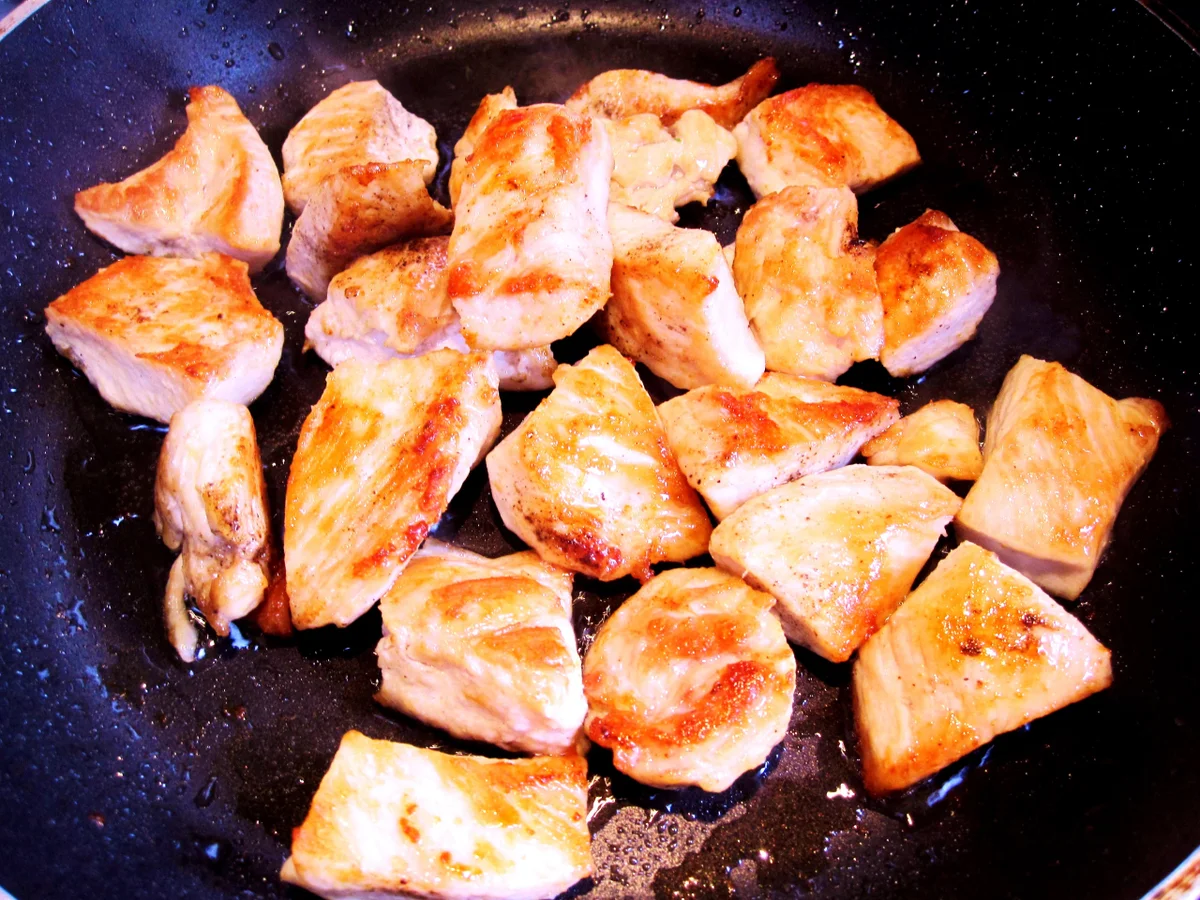 Rezept: Ananas-Reis mit Hühnchenfleisch ... Bild Nr. 8853 Ananas-Reis mit Hühnchenfleisch ... - Rezept - Bild Nr. 8853