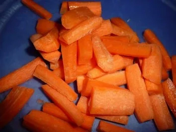 Champignon-Bratwurst-Pfanne auf Kartoffelbrei - Rezept - Bild Nr. 5