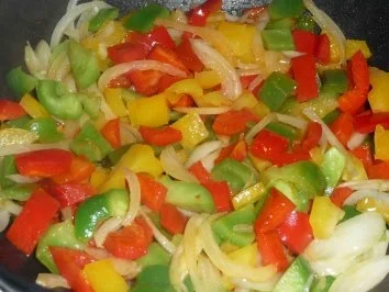 Rezept: Paprika-Gemüse-Pfanne Bild Nr. 5 Paprika-Gemüse-Pfanne - Rezept - Bild Nr. 5