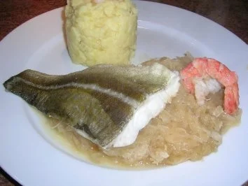 Skreifilet auf Apfel-Sauerkraut und Kartoffelstampf (ungewöhnlich aber total lecker) - Rezept