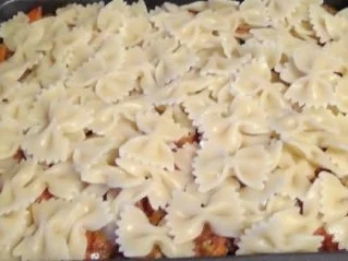 Farfalle-Auflauf mit Putenfilet... - Rezept - Bild Nr. 8