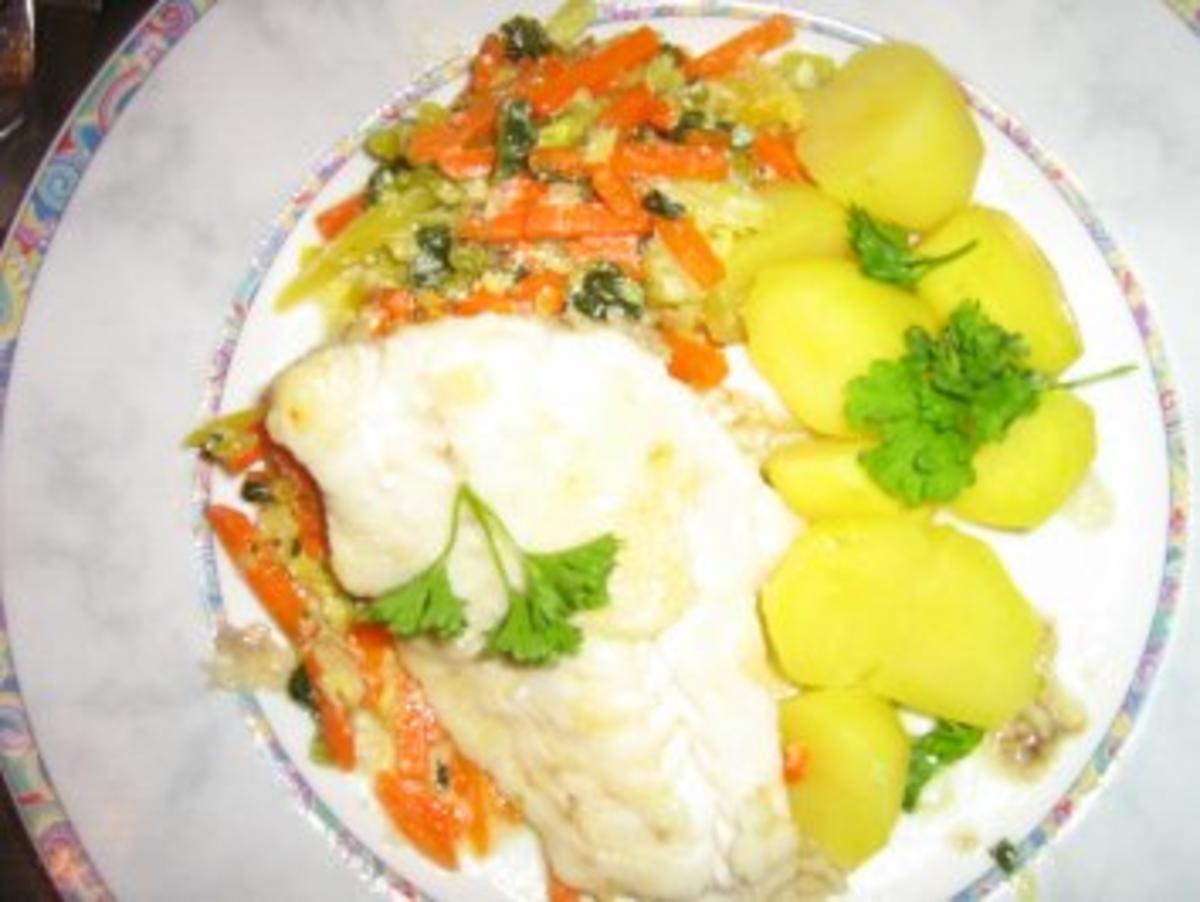 Kabeljaufilet  mit Kartöffelchen an Rahm-Wirsing-Karotten-Gemüse - Rezept - Bild Nr. 8