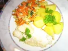 Rezept: Kabeljaufilet mit Kartöffelchen an Rahm-Wirsing-Karotten-Gemüse Kabeljaufilet mit Kartöffelchen an Rahm-Wirsing-Karotten-Gemüse - Rezept