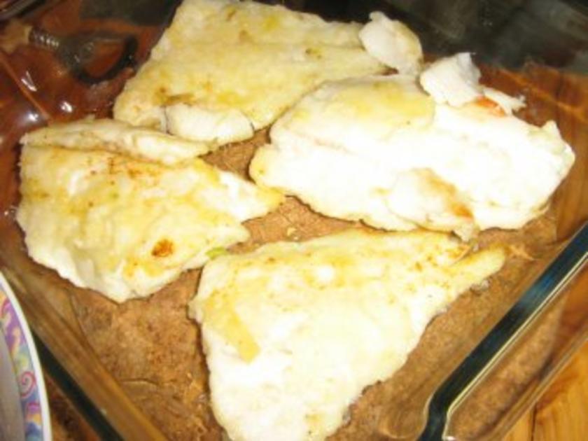 Kabeljaufilet mit Kartöffelchen an Rahm-Wirsing-Karotten-Gemüse ...