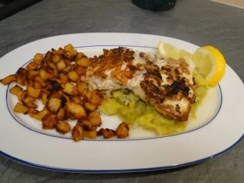 Victoriaseebarschfilet (grätenfrei) auf Lauchbett mit Bratkartoffelwürfelchen - Rezept - Bild Nr. 5