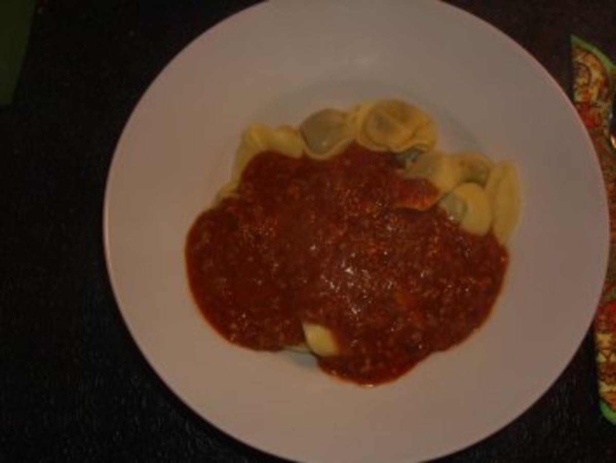 Nudelgerichte: Tortellini Bolognese - Rezept - Bild Nr. 6