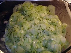 Rezept: Gurkensalat á la Tim Mälzer Gurkensalat á la Tim Mälzer - Rezept