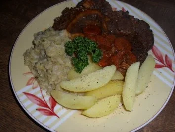 Resteverwertung: Rinderbeinscheiben geschmort mit Rahmwirsing - Rezept - Bild Nr. 11