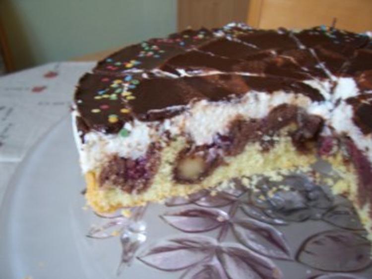 Kirsch Marzipan Kuchen - schnell &amp; einfach - 286 kcal/100g