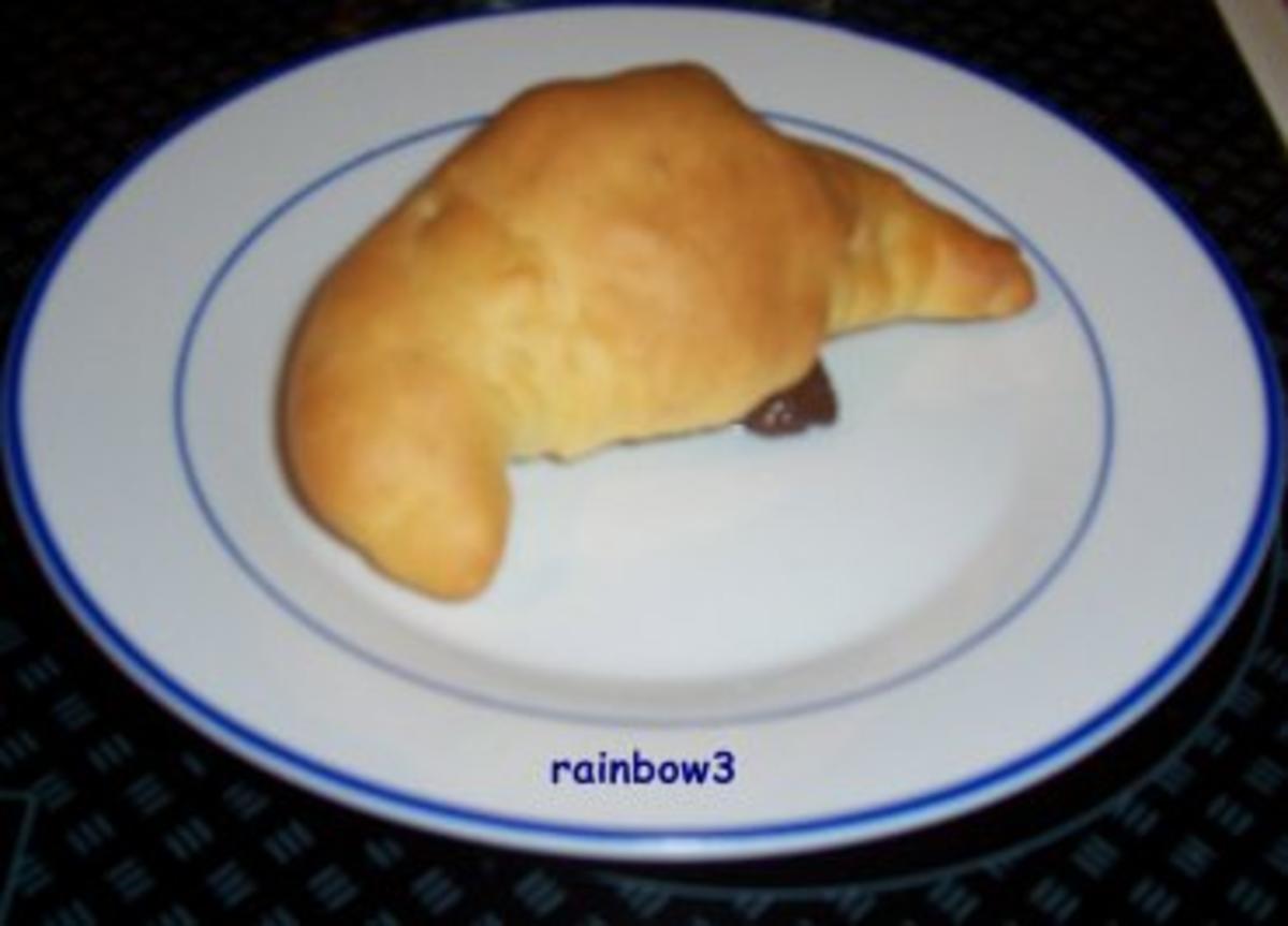 Backen: Marzipan-Schoko-Hörnchen - Rezept - kochbar.de