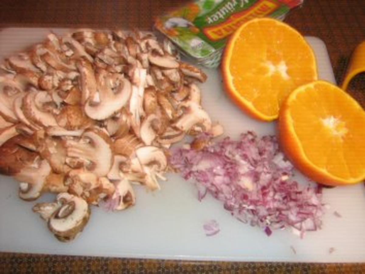 Orangen-Taglioline mit Champignon-Orangen-Sauce - Rezept - Bild Nr. 4