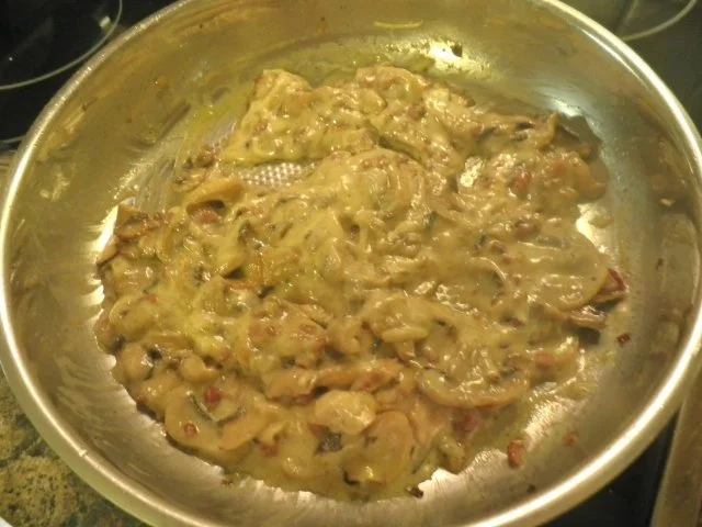 Rezept: Gratinierte Champignon - Hähnchenschnitzel Bild Nr. 5 Gratinierte Champignon - Hähnchenschnitzel - Rezept - Bild Nr. 5