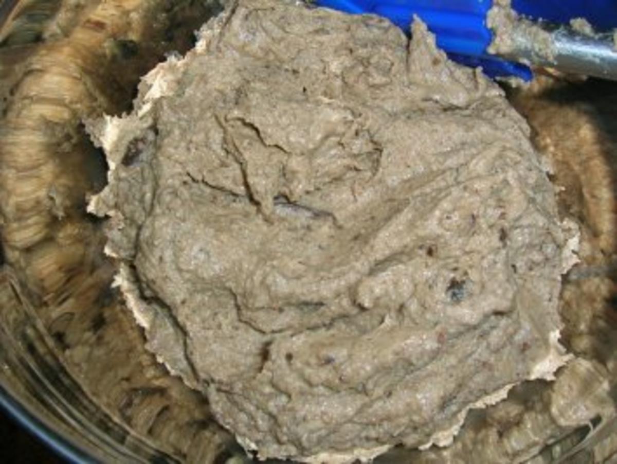 Hähnchen, gefüllt mit Maronen, Steinpilzen, Wurstbrät und gewürzt mit Trüffelöl (saulecker - Rezept - Bild Nr. 6