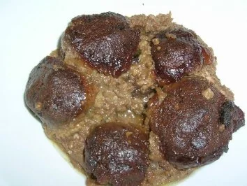 Hähnchen, gefüllt mit Maronen, Steinpilzen, Wurstbrät und gewürzt mit Trüffelöl (saulecker - Rezept - Bild Nr. 11